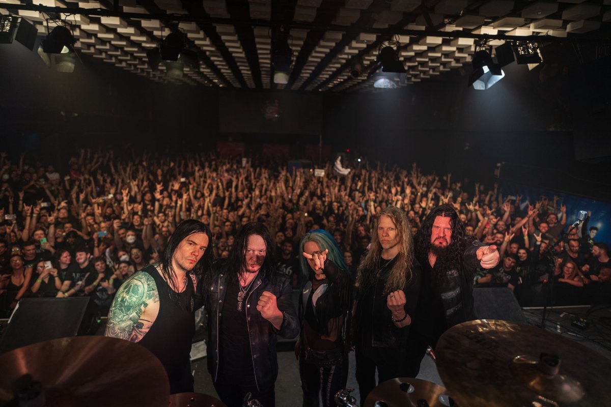 archenemymetal's tweet photo. Oi… foi um show do caralho!!!!!🤘 🇧🇷🔥 Brasília was insane! Tomorrow we play in São Paulo with additional support from CRYPTA and NERVOSA! Vamos nessa!

#archenemy #behemoth #belohorizonte #brazil #brasil #brasília #latinamericantour #saopaulo #sãopaulo https://t.co/BK7Dk3916Q