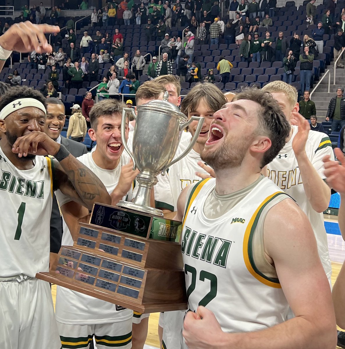 Siena Basketball tweet media
