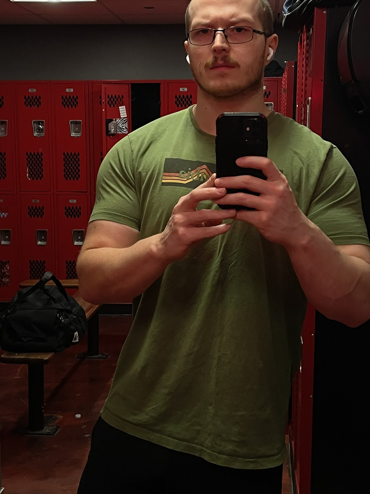Breadman on Twitter "Why can’t my shoulders look this big every day