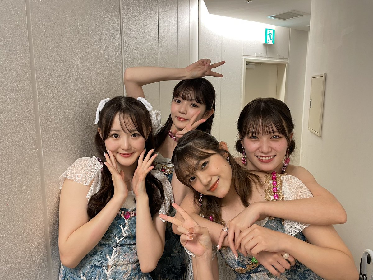 parties_staff's tweet photo. 「@ JAM PARTY vol.78」1部のライブ、ありがとうございました！
初披露の曲はいかがでしたか？❄️

この後、14:15〜の物販&amp;特典会では2ショットチェキ会を実施します📸
ブースでお待ちしてい���〜す🤍

#アットジャム 
#パーティーズ
#ぱーてぃーず https://t.co/yIpe5Mn7vE