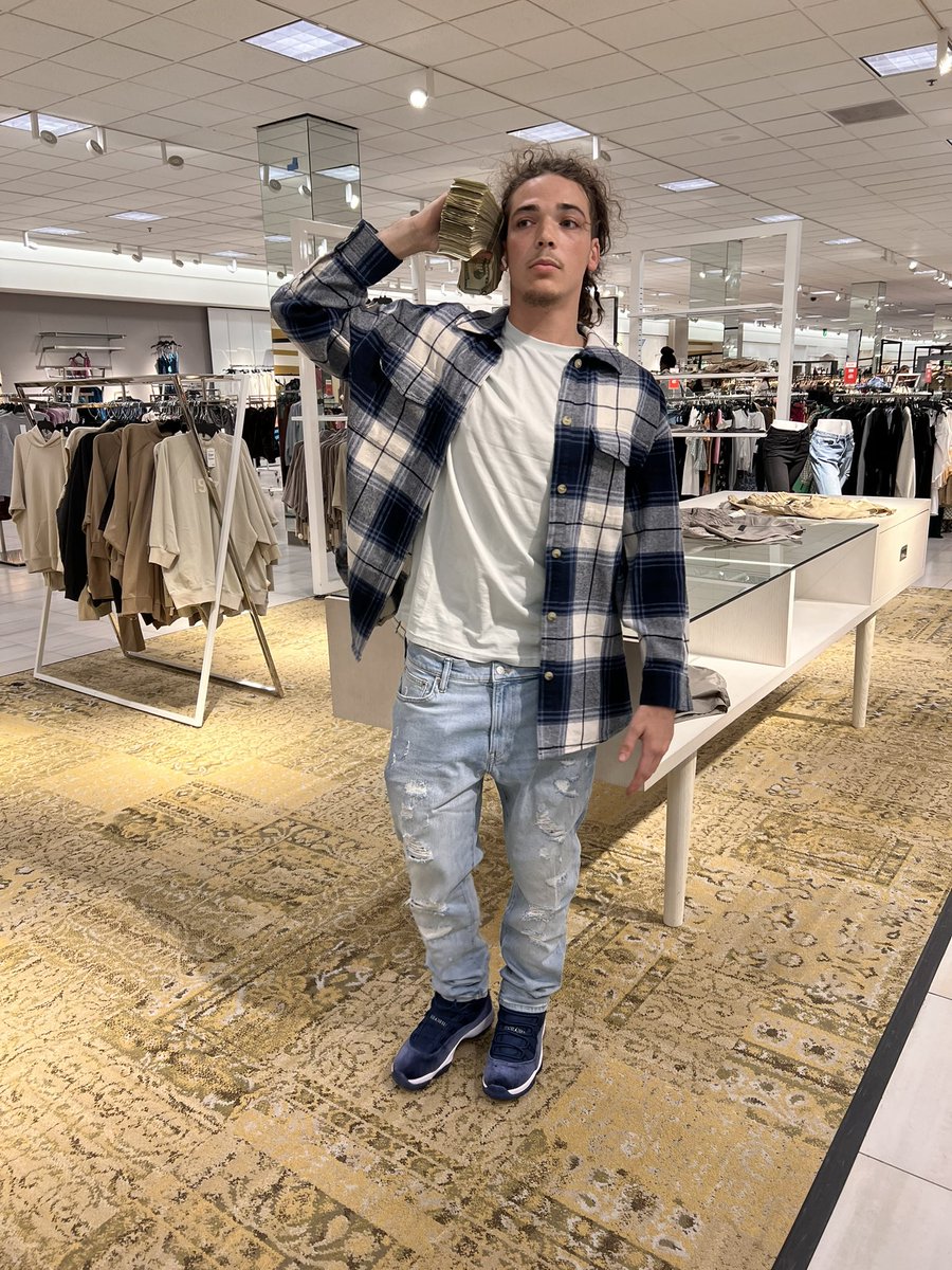 nellynroute's tweet photo. Luh bitch shut tf up when I speak🤧 https://t.co/AeCovTDyaL