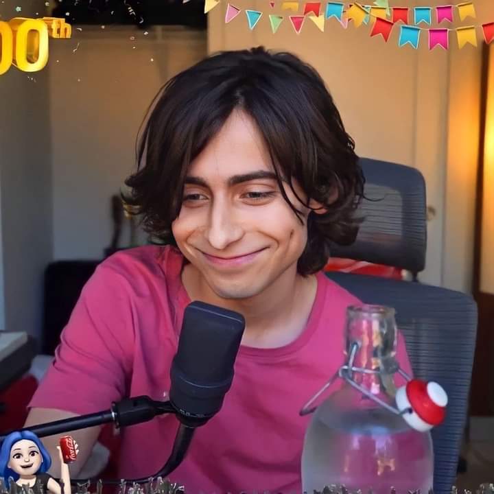 aidansafeplace's tweet photo. livestream 100!!💌💗 https://t.co/M3LEOjnTwR