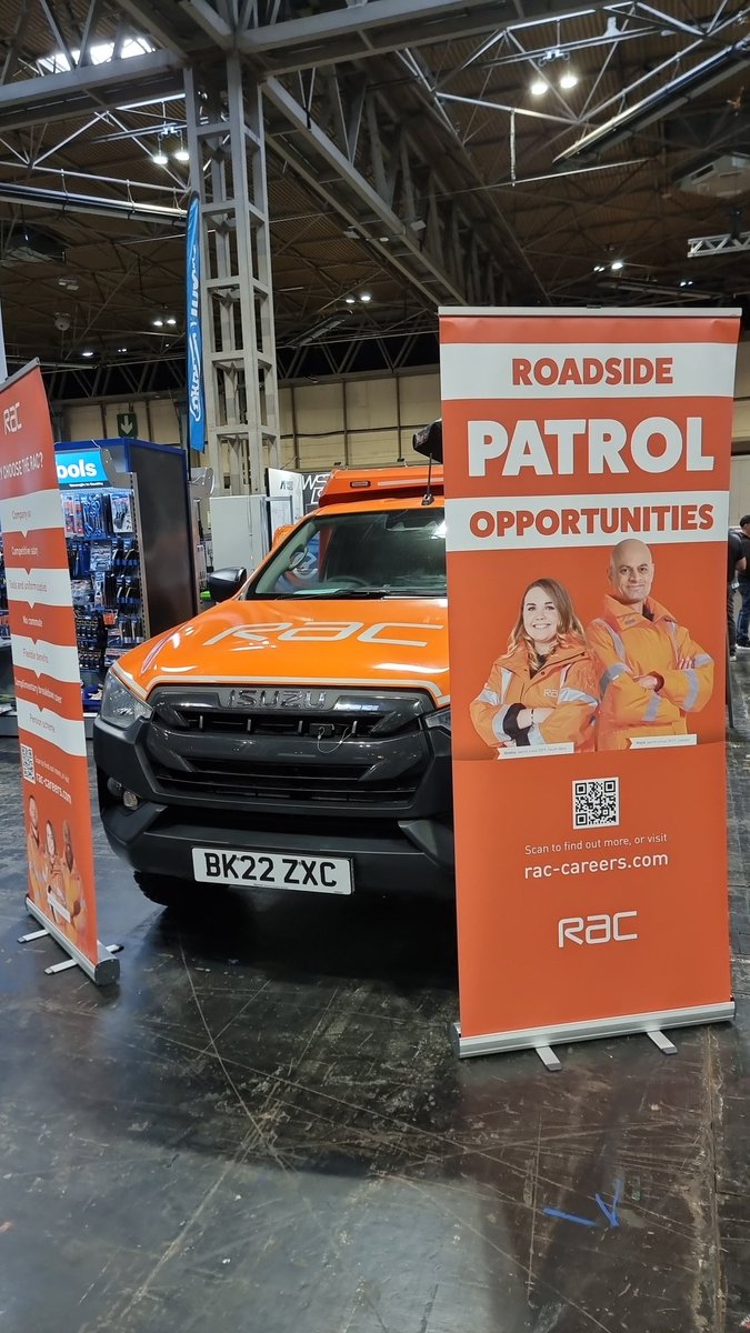 RAC_Careers's tweet photo. We're back in hall 4 at the Classic Car Show .... come and say 👋🏻 https://t.co/neNulFHvy6