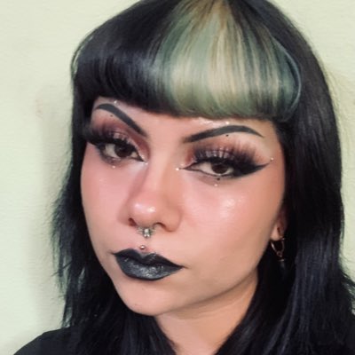 irrelevant_x's tweet photo. #NewProfilePic https://t.co/q0VbWJO3eJ