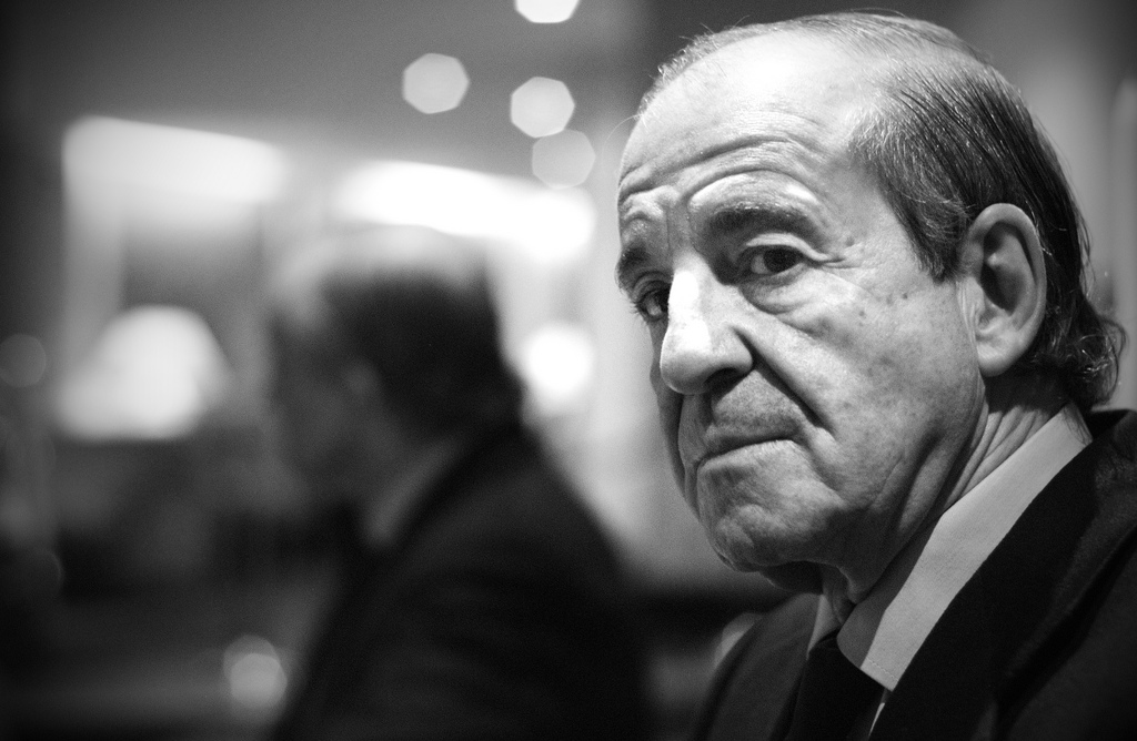 jjbrotons's tweet photo. Hoy cumple 79 años el hombre que cambio la radio deportiva en este país. Sería oportuno homenajear a José María García más pronto que tarde. Mi homenaje es mi admiración y respeto. El abrió el camino. https://t.co/cAHXO7bDc8