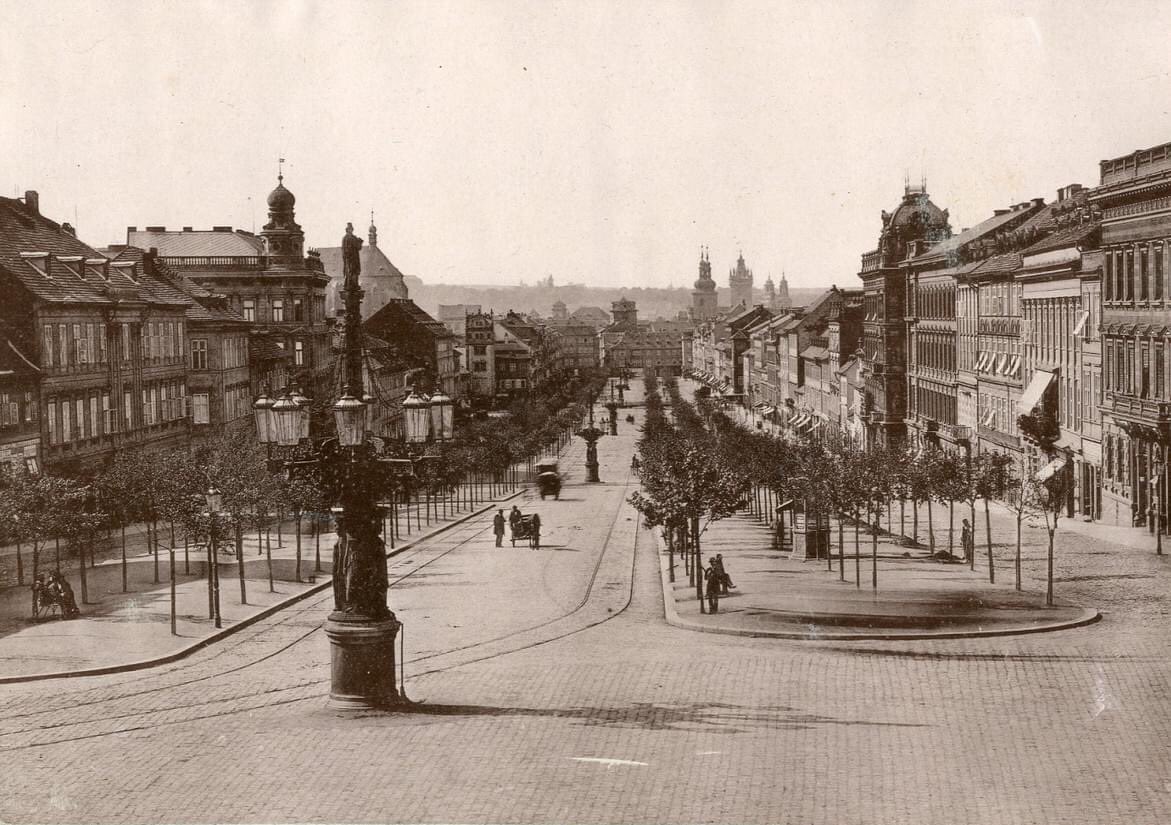 Prague’s Wenceslas Square, way back in the day (apparently around 1890). Sleepy!
