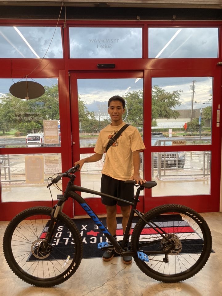 BicycleWorldTx's tweet photo. Rain or shine, we're here to make new bike day a reality for anyone who stops in!

Location Details: https://t.co/Rdy7kdAdPc

#DestinationLocalBikeShop #TexassPremierBikeShop https://t.co/Nad9u9Gp2D