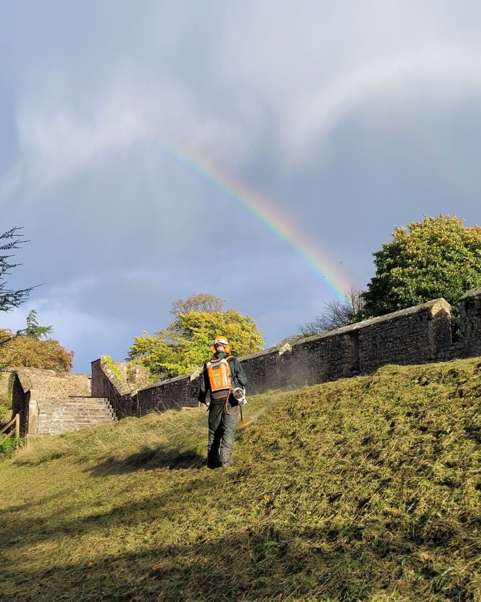 A visitor captured this stunning image of our senior gardener strimming the South Lawn🌈

We love seeing your images of the Palace gardens - especially photos as picturesque as this!

You can send images to the Palace via our social media

📸: Robert Henderson