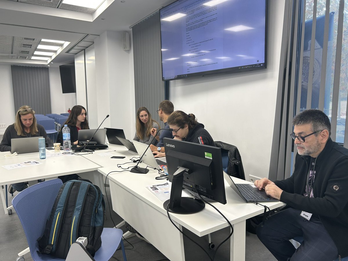 ⏰ Tic tac ⏰ s’apropa l’hora de presentació de projectes #TarragonaDatathon22 a <a href="/hjoan23/">Hospital Universitari Joan XXIII</a> La nostra Presidenta <a href="/SOCMIC/">SOCMIC</a> a tope!!💪💪