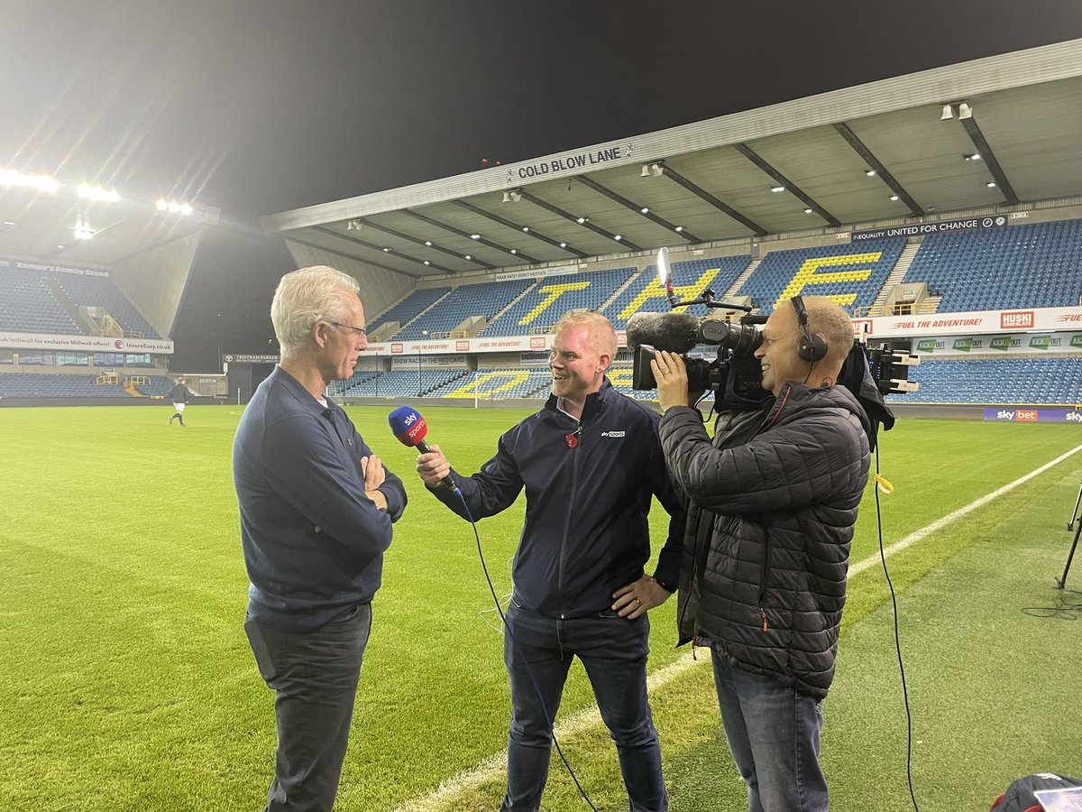 Great night for the Battle of the Balls charity event 💯

Helping to raise awareness for <a href="/Rugbyforheroes/">Rugby for Heroes</a> &amp; <a href="/SportsTraiderUK/">Sports Traider UK</a> 

Great media coverage thanks to <a href="/SkySportsNews/">Sky Sports News</a> &amp; <a href="/beINSPORTS_EN/">beIN SPORTS</a> plus others - thank you! 

A busy working one - it was epic 💯