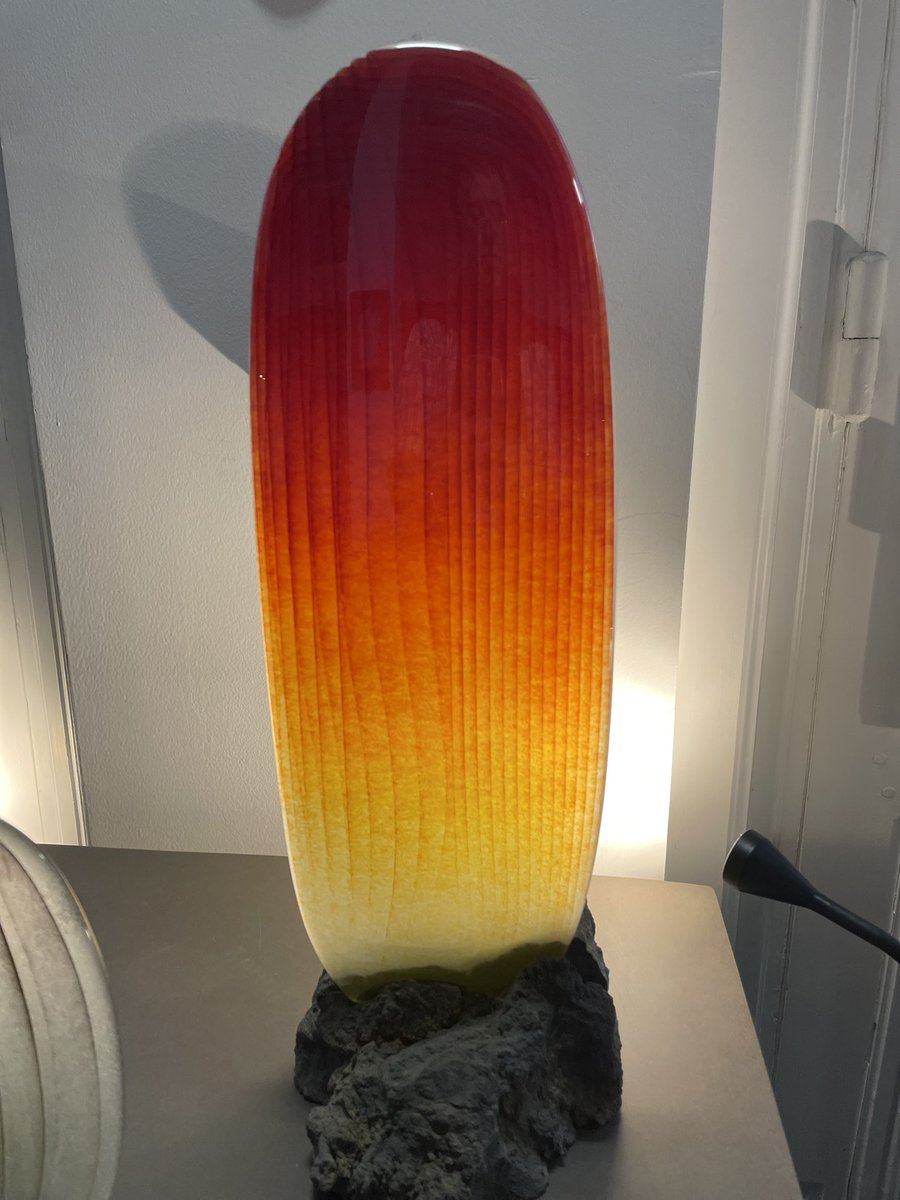 30 artistes verriers exposent jusqu’au 26 novembre à l’IPGP 1 rue Jussieu Paris entrée gratuite #InternationalYearofGlass #iyog2022 #yearofglass #glass #glasslovers #verre #cristal #savoirfaire #GlassyAge #anneeduverre #ipgp