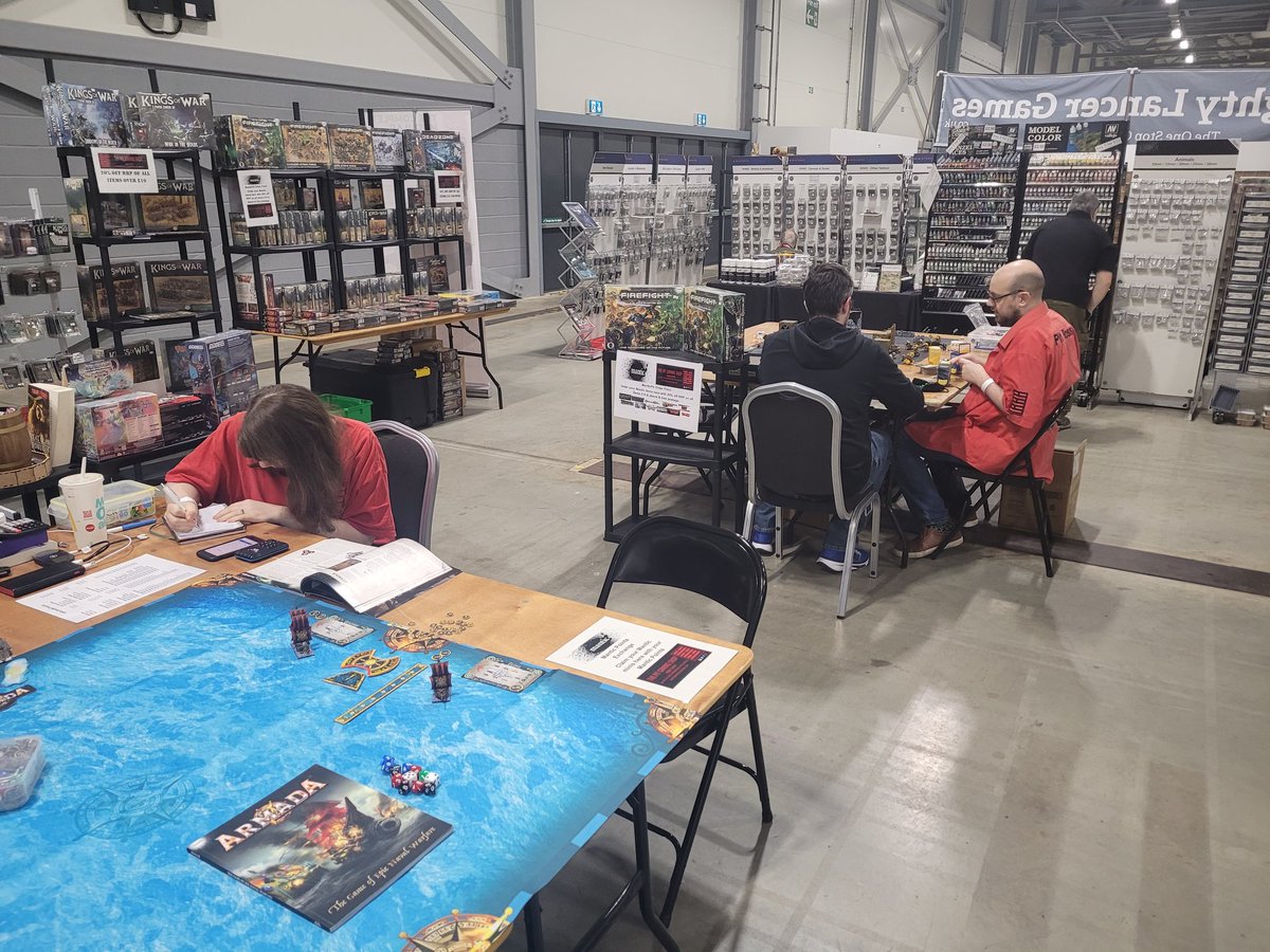 thepitgameshop's tweet photo. The Pit World Tour crew poised for the start of day 2 at Warfare!
#thepitgamingshop #thepitcrew #thepitworldtour2022 #flgs #flgsontheroad #ontheroadagain #mantic #anomaliaterraintiles #kingsofwararmada #armada #fiasco #warfare #warfare2022 #warfaregamingshow https://t.co/sKNsXWzVc2