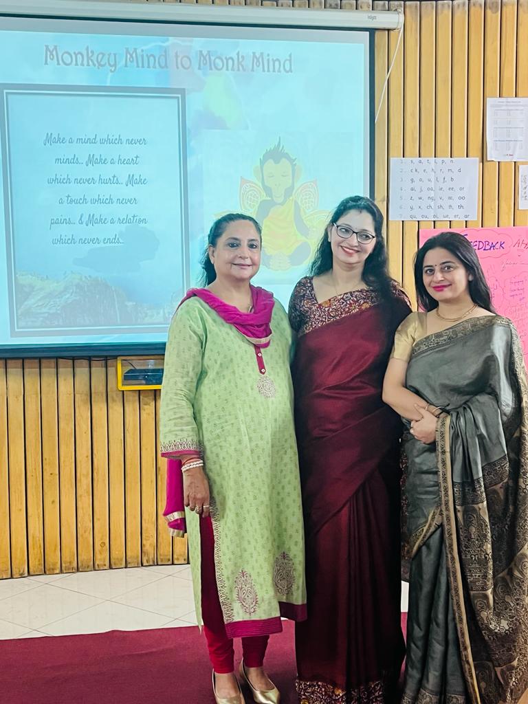 P00JA_Singh's tweet photo. Taming #MonkeyMind with us (restless, creating mental chaos) 2 a #MonkMind (calm, focused) is what we need for our #Mentalhealth & #Wellbeing. Thank you @y_sanjay @ShandilyaPooja for giving opportunity to express our views on "The Monkey Mind".@ashokkp @VijNeeti https://t.co/2HJPzNBm7l