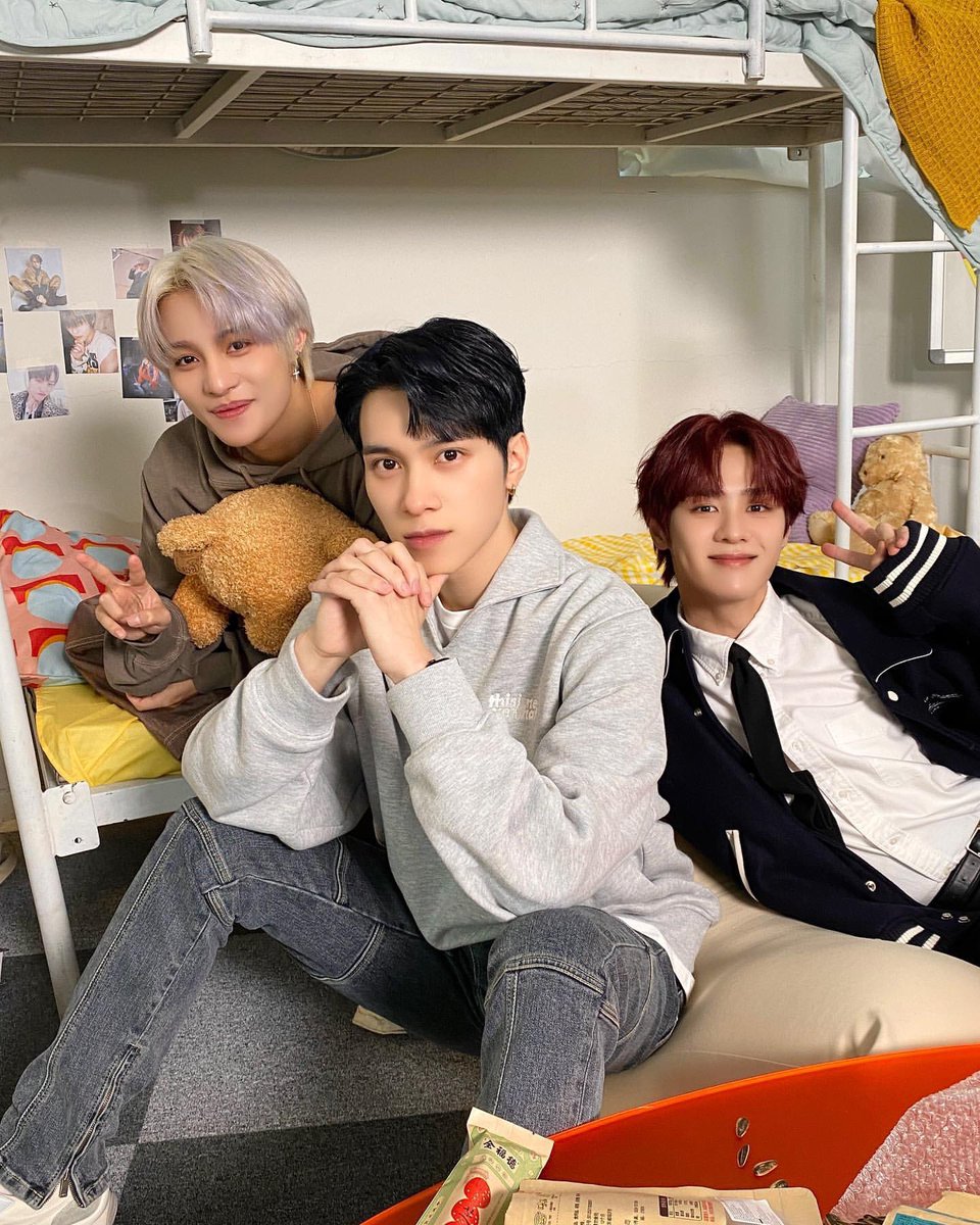chitta10_wayv's tweet photo. 次回は部屋番号"116"で集まってくれませんか?💚
Please 威神大学👨🎓🏫again!!!
#WayV #WeiShenV #威神V
#威神大学 #WayVCollege
#WayVDorm #LoveChoices
#威神宿舍的故事 #恋爱的选择 https://t.co/erZ49Q26Qf