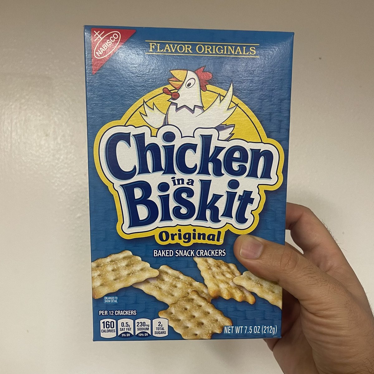 JacobWischoff's tweet photo. Iconic. Undisputed. Chicken in a Biskit! #ChickeninaBiskit #Snacks https://t.co/ujicrfQCLN