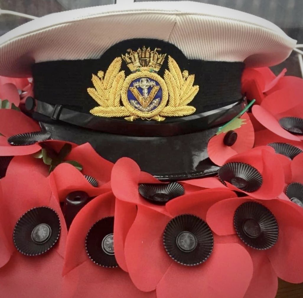 Today we hold a small parade of sail to mark Remembrance Sunday 
Best vantage point Millenium Bridge 
Parade starts at 1035am. Wreath laying 10.59am then 2 minutes silence. We’d like to thank all boat users taking part for supporting our 10th year paying our respects on the river