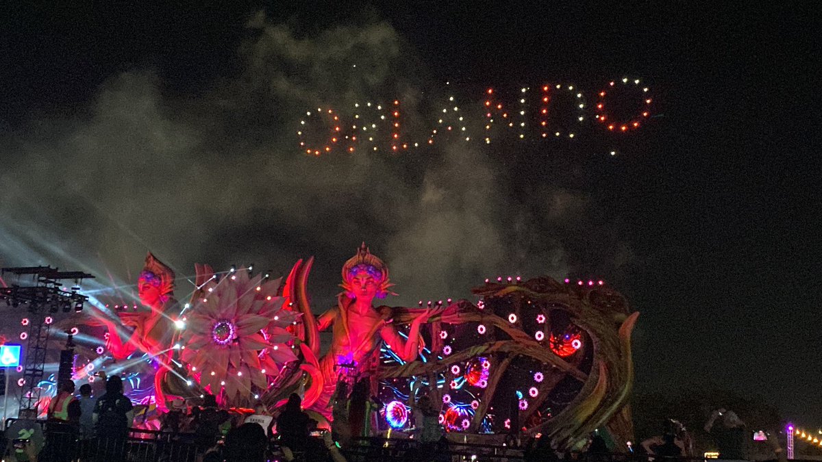 arrogerss's tweet image. house music is not for me…but vintage cultures house music….hi how are ya? you can have all my checks following as long as i can come to every mf show you put on. @VintageCulture #edcorlando