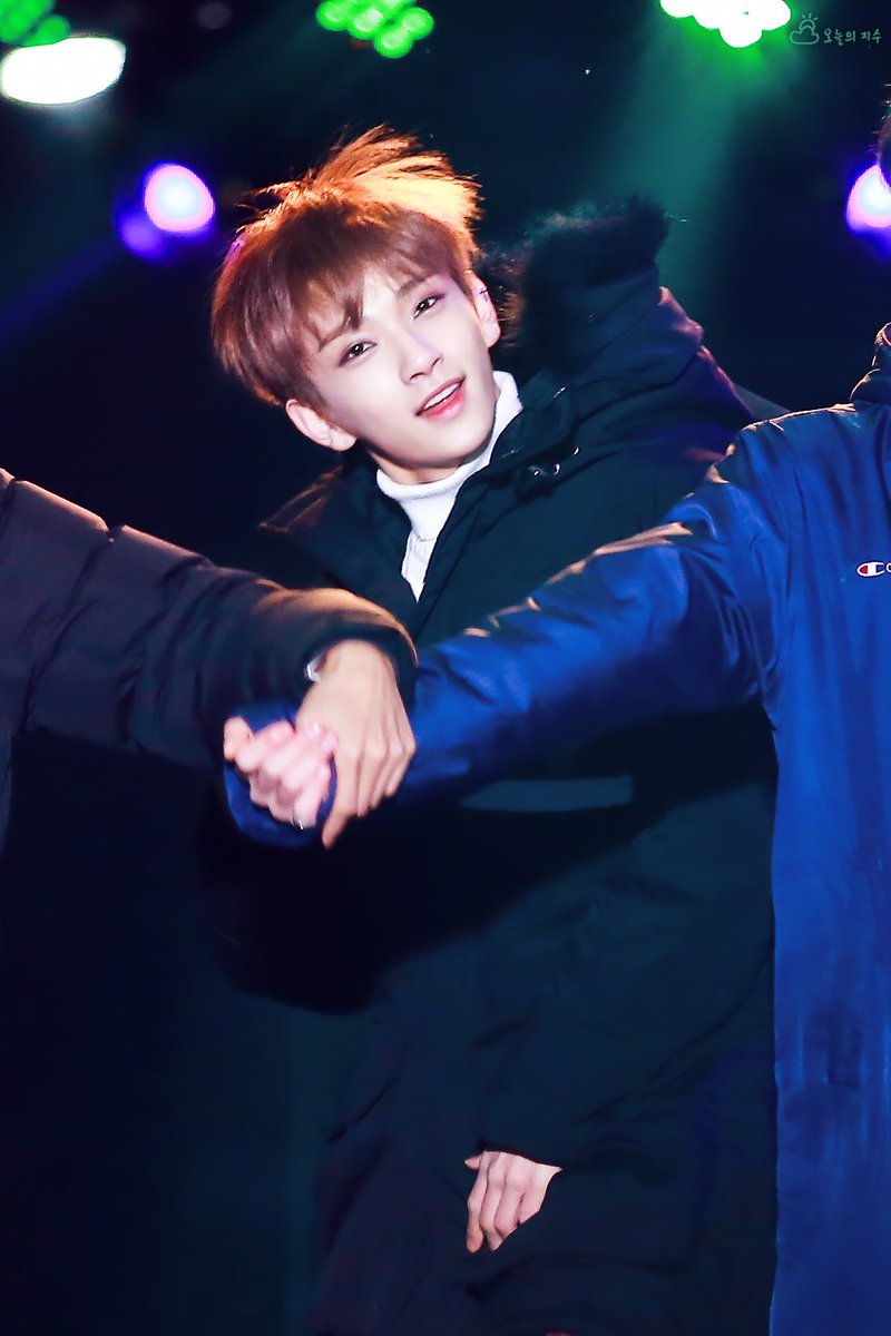 JOSHUJIHOUR's tweet photo. #JOSHUA #조슈아 https://t.co/7QEBPlYgGK