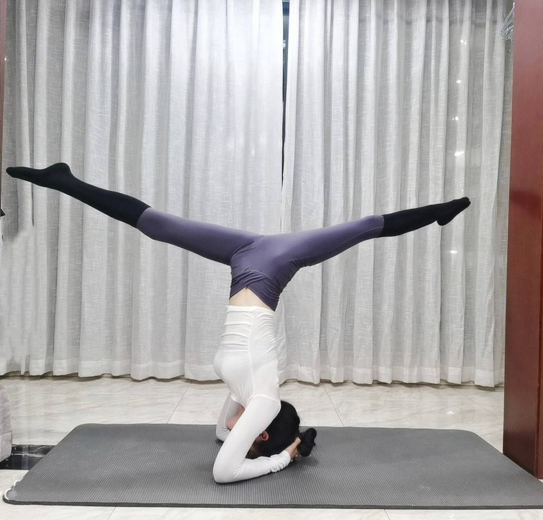 StrangTracie's tweet photo. #FTX Yoga is a sport that makes me happy, the recent crypto market changes are too drastic, exercise can make people calm, does anyone want to exercise together? #Ethereum https://t.co/51SBAxgRP3