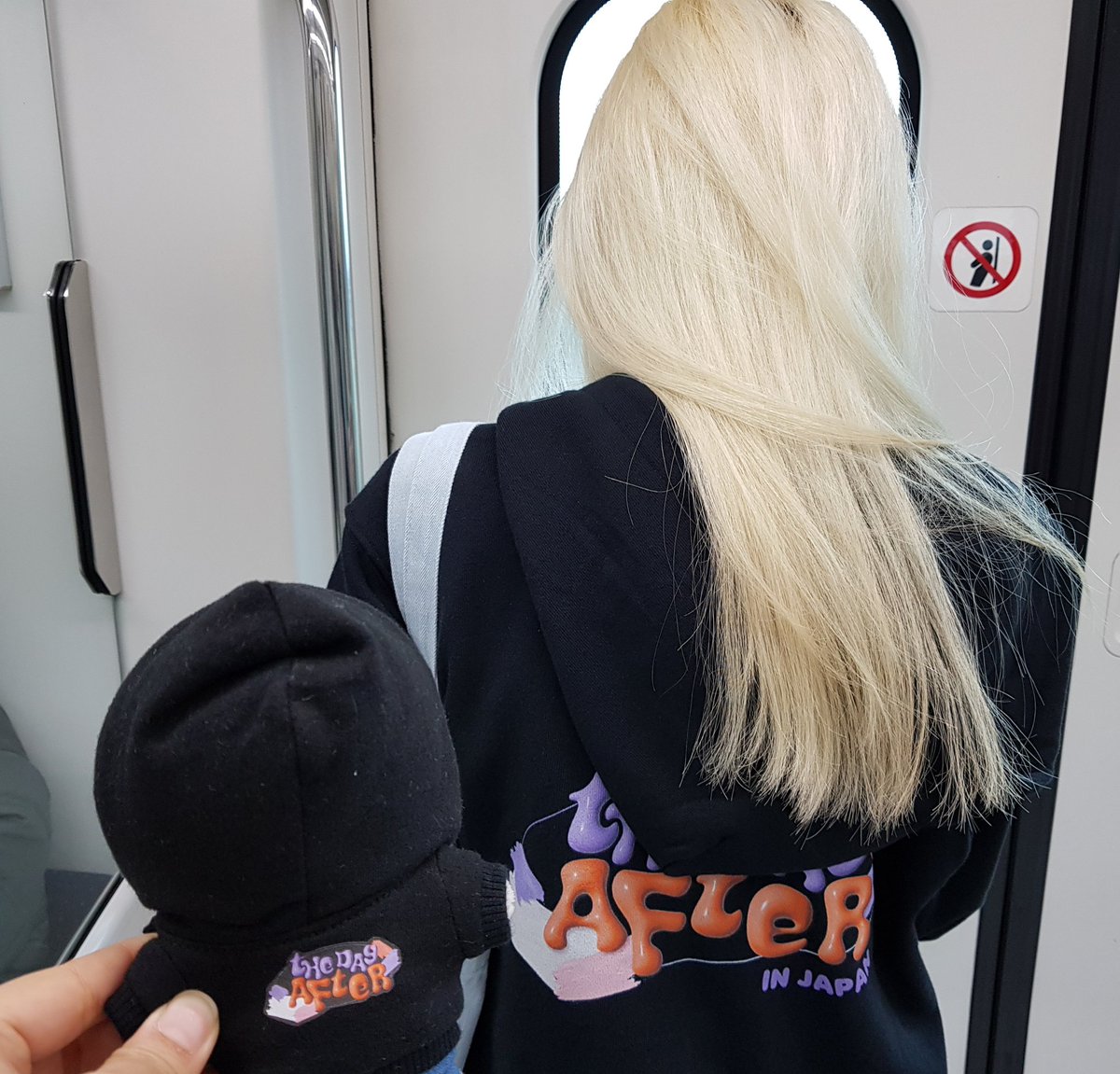 사실 일본버젼 지퍼후드도 샘플제작은 했다지요😅