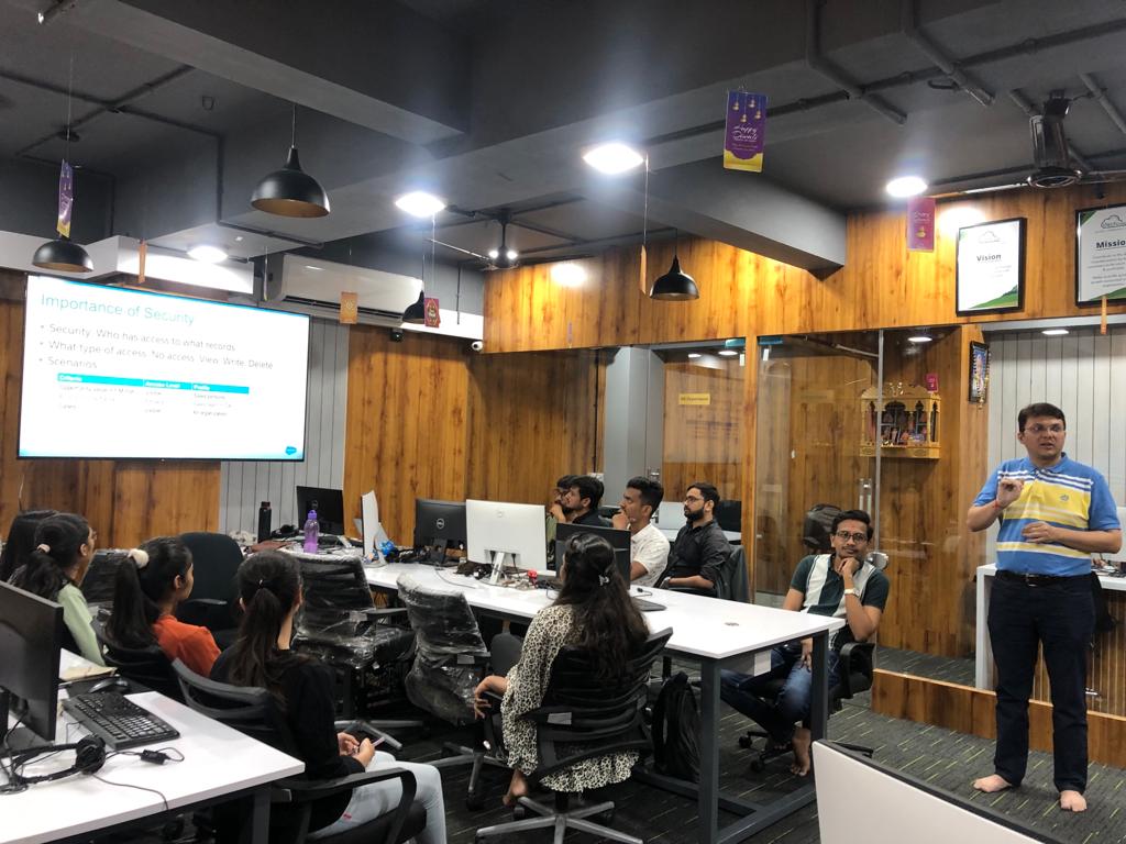itechcloud_'s tweet photo. Glimpse of Surat Salesforce meetup - Journey to Salesforce Security
@parthv4u @SFDC_Surat @salesforce #ShareyourGyan #AwesomeAdmin #salesforcedeveloper #salesforcemeetup #suratsalesforcemeetup #itechcloud #itechcloudsolution https://t.co/Xgct7Dt9sv