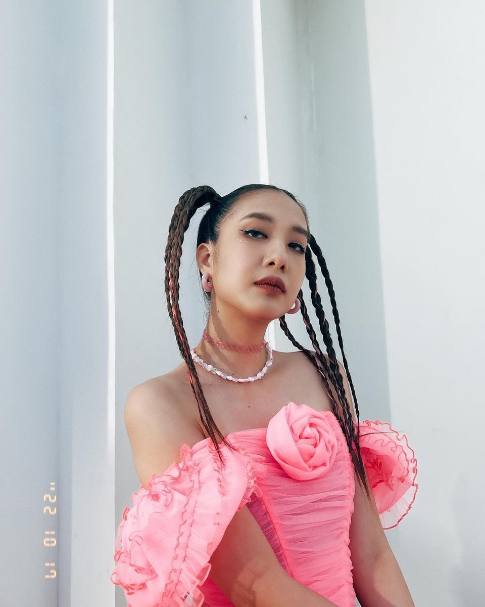 4eveforaye's tweet photo. 𝐈𝐆 𝐏𝐨𝐬𝐭 𝐮𝐩𝐝𝐚𝐭𝐞 : opor.phatsakorn
Caption : work with @/jorinja @/batathailand 💈 @/gartoontha 💄 @/jjaypink #jorin4eve #bata #stylebyme #stylebyopor #opwork #oporpatsakorn #opbyopor #4eve
—https://t.co/M0Mjl2zn9x
#4EVE #Jorin4EVE https://t.co/hBHjGrg3lx