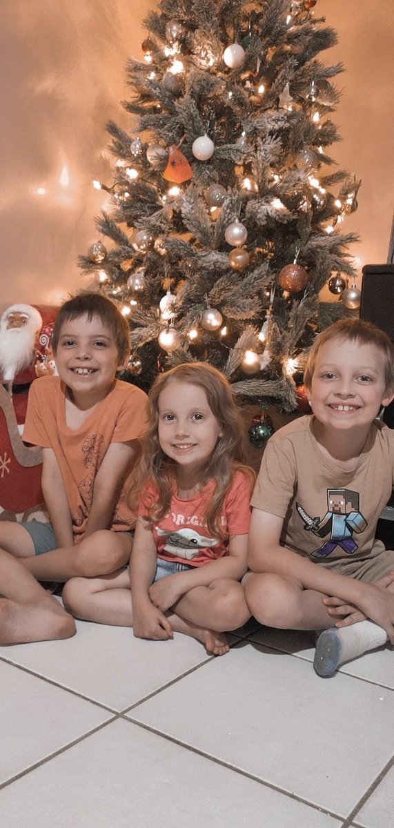 Annual tree photo 🎄2022🎄