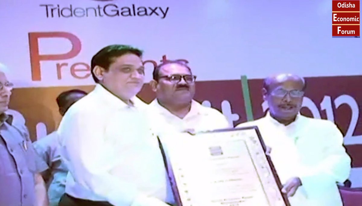 OdishaEF's tweet photo. some of the photo graph of the time awared to the guest honorable minister prafulla ghadei and president Dr Biswadev Dash andbefore summitand 3rd Business Leader sumit held at Bhubaneswar#oefsummit #odisha #orissa https://t.co/P8PzGMjfdw