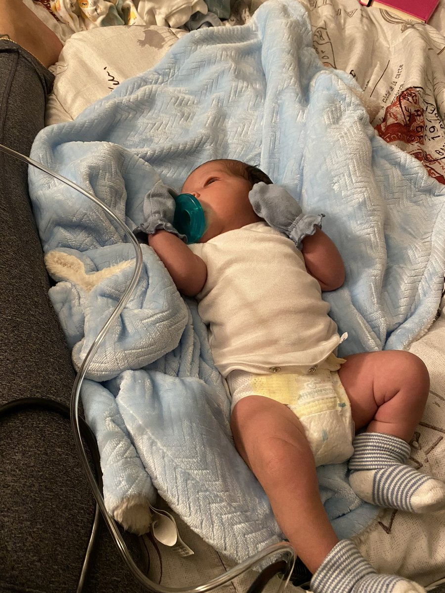 arcolaaa's tweet photo. When I became a mom I took this shit and ran with it I knew NOTHING about being a mom but I’m doing my damn thing TO THE NECK with all my support I can get I love y’all I gave up everything I ever lived for. I love being your mommy 💙😊 most importantly I love my SON #almost2 https://t.co/ql4Lg9QZ8C