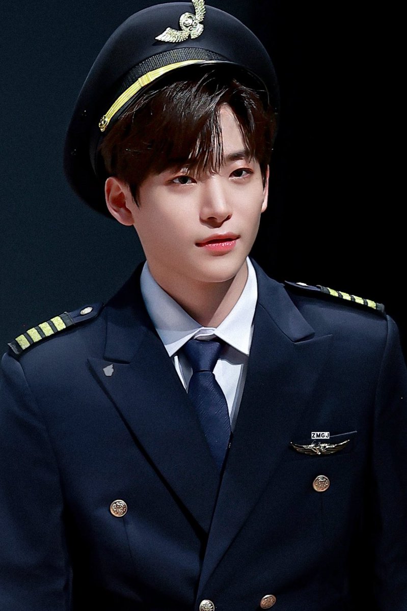kjmcibyd's tweet photo. 20221112

👮‍♀️
#정모  #JUNGMO  #CRAVITY #크래비티 https://t.co/U5oOmaLhF3