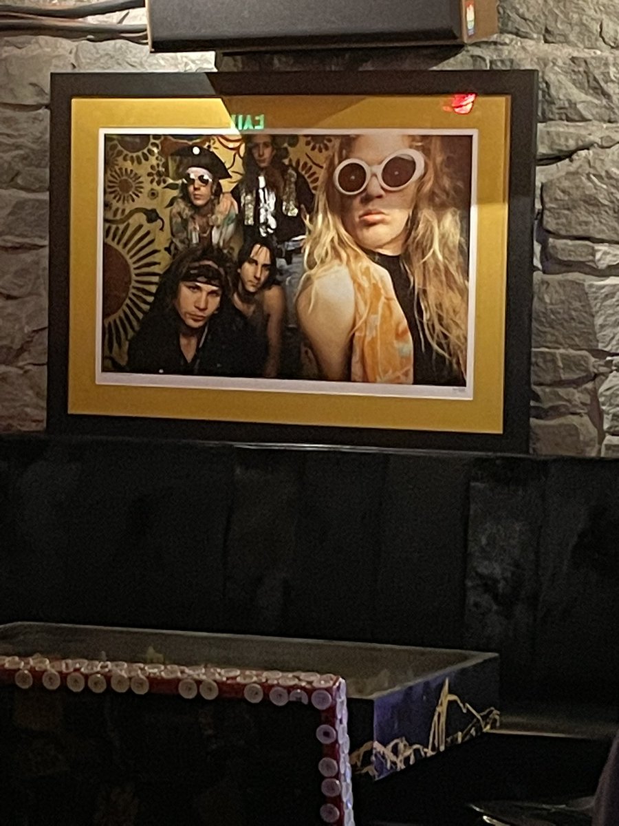 breakingthefru's tweet image. living in seattle is fun cause i can go to a random bar and get hit with mother love bone