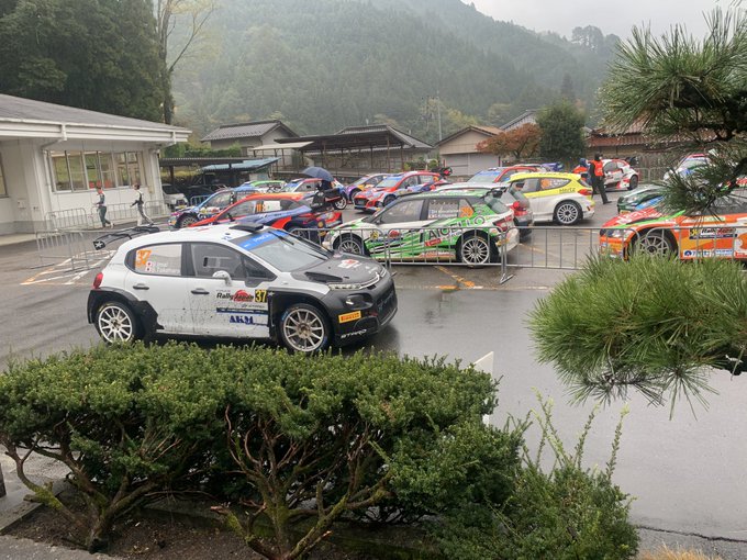 Twitterのコスプレ画像4