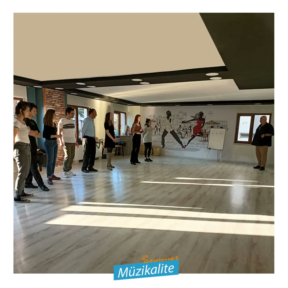 krkctango's tweet photo. Altuğ Bayrak ile keyifli bir 'Müzikalite Semineri' gerçekleştirdik. 🎶

#Tango'da buluşalım.

#tangoargentino #tangotime #tangomusic #argentinetango #tangolove #tangodance #tangoankara #dance #тангоанкара #müzikalite #müzik #music
#argentina #darienzo #pugliese #trolio https://t.co/00hTdddZl7