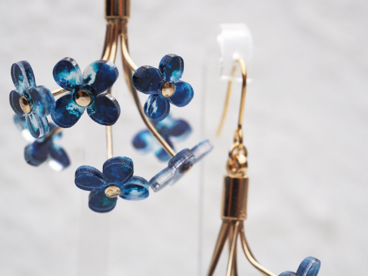 AtelierA0's tweet image. アクリル板でアクセサリーを作っています◎
新作たくさん用意しました！
ブース南館M279-280
●両日
●Atelier Ao
#デザフェス56
@designfesta