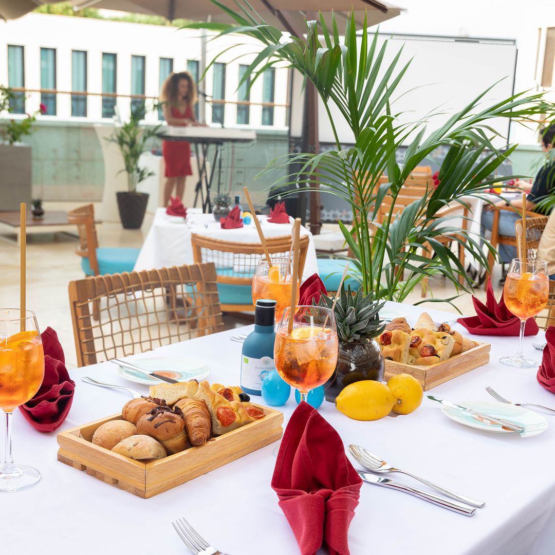MarhabaQatar's tweet photo. Every Saturday, La Côte d’Azur invites itself to @AlwadiHotelDoha's pool side at the O’Glacée Restaurant.
Saturdays, noon to 4 pm
For bookings or more information, call 4009 9700 or WhatsApp +974 3158 6970.
#MGallery #AlWadiHotel #MGalleryHotels #BrunchInDoha #MarhabaQatar https://t.co/uijP05Y1q5