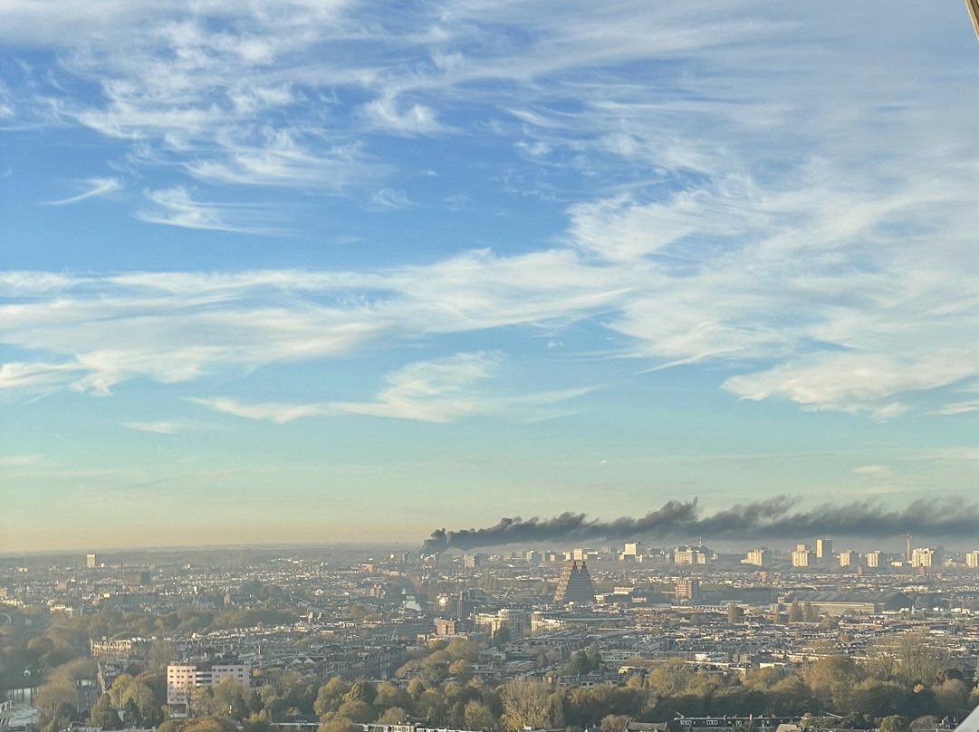 W. Ploos van Amstel tweet media