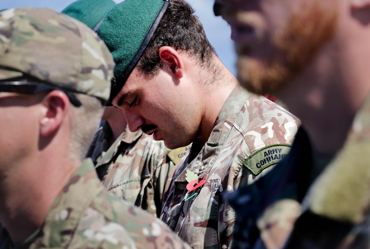 DefenceHQ's tweet photo. At 11am, Armed Forces personnel will join veterans and the Royal Family to remember those who have lost their lives in service to their country and in defence of our values.

At the Cenotaph and on operations around the world, we will remember them.

#LestWeForget https://t.co/ziYQgQAP4L