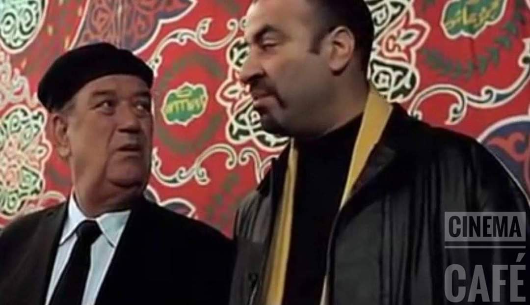 = ما تيجي ننزل نعمل شوفينج
- قصدك شوبينج ؟!
= لا شوفينج ، نشوف بس و كده !