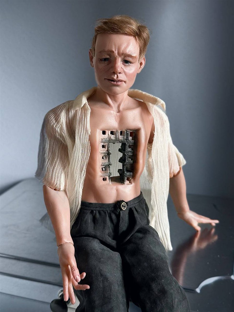 ukraine_world's tweet photo. Dollmaker Kateryna Oshchepkova created a toy with an empty chest as a reflection of the destroyed house in Borodyanka. https://t.co/klVMsDP02r