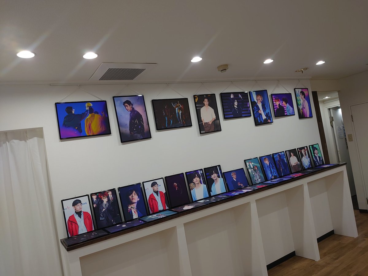 Y7TUfUHHoq9HtAK's tweet photo. @vibrantscene 님
@Cafe_Epiphany 

素敵な時間をありがとうございます😊
テテ額縁沢山お迎えしました💜 https://t.co/iMoNOCyd9f
