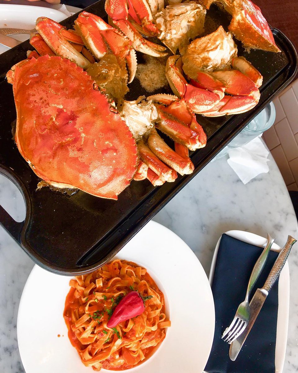 BraydenElii's tweet photo. Celebrating the first day back at Twitter with a crab🙄 https://t.co/TO551HByL8
