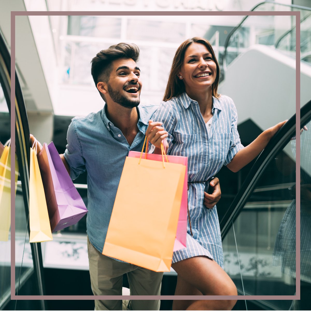 Domingo y 13, ¡estás de buena suerte! 🍀🤞 porque en Plaza Mar abrimos todas las tiendas y todos los bares. ¿Qué más pues? Todo lo que esperas de un domingo lo tienes en Plaza Mar.  Te lo ponemos fácil. ¡Ven a visitarnos!