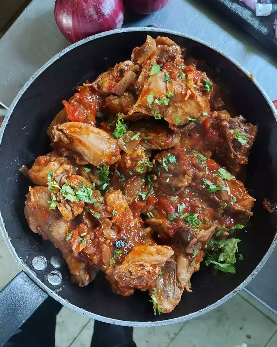 FredsRanch's tweet photo. You can never go wrong with a chicken moment @FredsRanch
For this and more, enjoy an exhibition of African flavors, music, fashion and dancing on 10th December from 12noon till late. Take advantage of Early bird Tickets and Book your table with us on 0792564243. https://t.co/JPvXsmPcJm