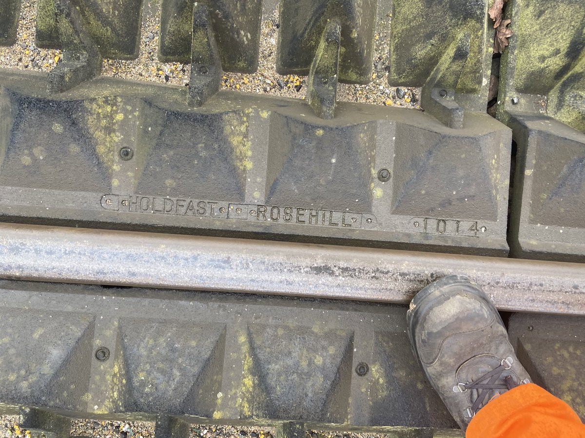 Imnotfromsparks's tweet photo. Morning all. My brain is weird.
I noticed the name on the anti-trespass grids at work and it’s the name of the actress who played Edith’s mother in #allollo https://t.co/A49XrkOZAI