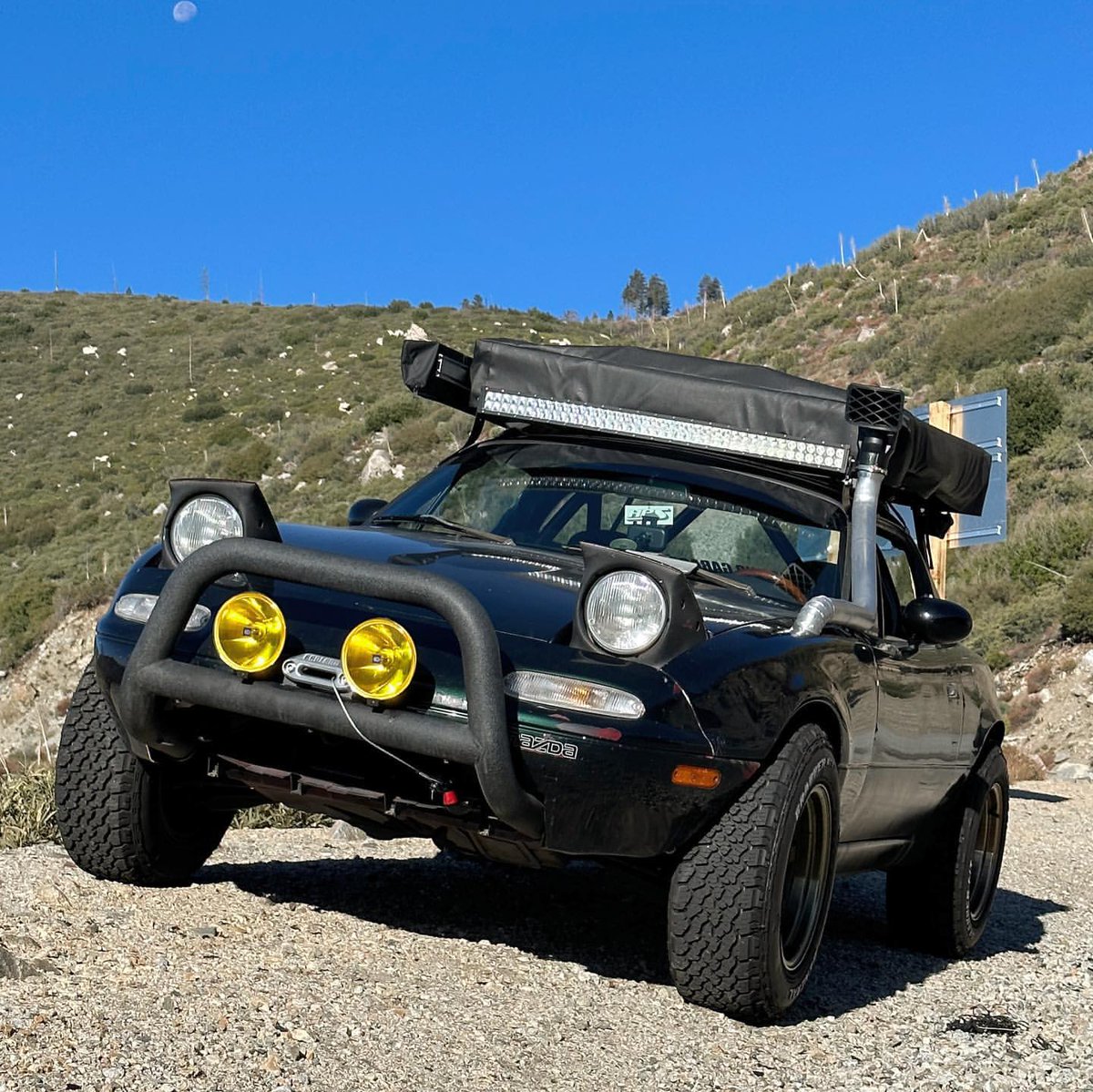 TopMiata's tweet photo. 🚧 IG: jimmyhasnogarage #TopMiata #JDM #Mazda #Miata #MX5 #roadster #namiata #liftedlife #liftedmiata #offroad #offroadster #offroadmiata https://t.co/nf7g2SH4sS