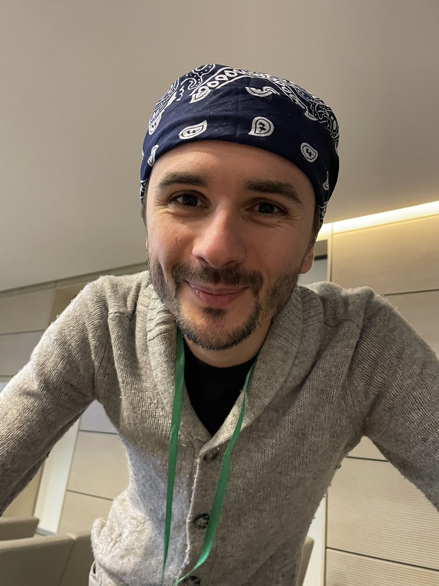 Dernière ligne droite pour <a href="/Oopla_sr/">Oopla</a>  avec une race #spacegulls avec @KoodBoool ! Ça commence dans approx 20 min sur LeFrenchRestream ! Allez l’équipe bleu !