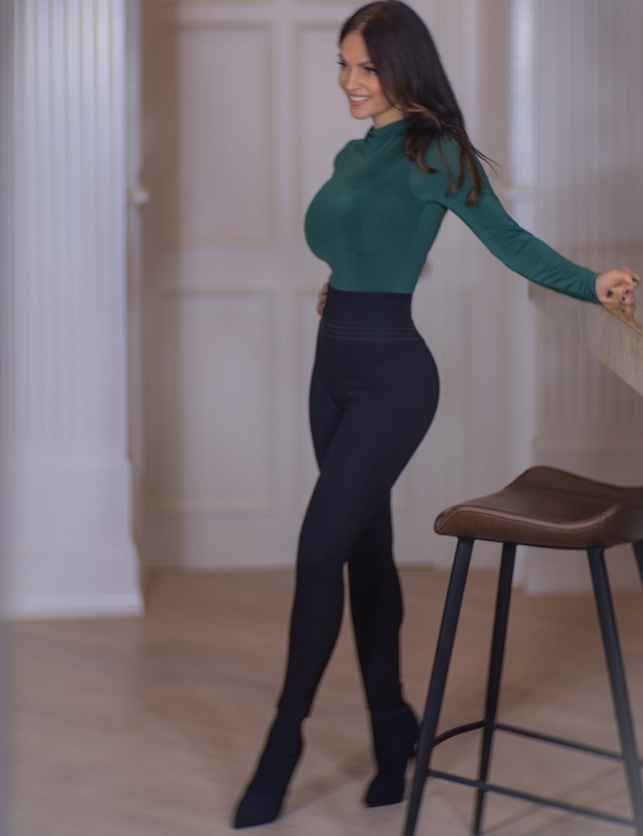 Denise Milani on Twitter: "💚 https://t.co/kruBhSAjyL" / Twitter