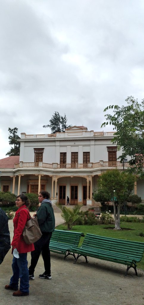 VERONIC10903665's tweet photo. Este sabado 12/nov realizamos la 1° Ruta Patrimonial del Proyecto ÑUÑOA CONTADA DESDE SUS BARRIOS
guiada por el Historiador Alejandro Ancalao, Jefe del Depto. de Patrimonio de la Municipalidad de Ñuñoa, visitando los palacios Ossa y García. https://t.co/IqA1ihITmq