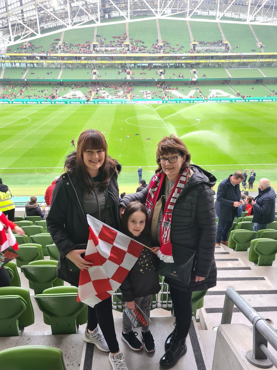 Shazza___'s tweet photo. Come on DCFC #FAICUP https://t.co/7LPOYl3wNL