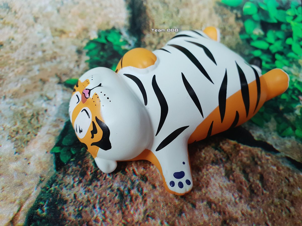 TeamBBB123's tweet photo. Sundays are for resting and relaxing 😊🐯
#sundayvibes #sundayfunday #relax #tiger #tigertoy #tigerscanbeanything #tigerfigure #designertoys #bu2ma #tigerclub #catmemes #KikaGoods #kikagoodsofficial #toyphotography #toycollector #toyphoto @KikaGoods @bu2ma https://t.co/B6jmxB5O1w